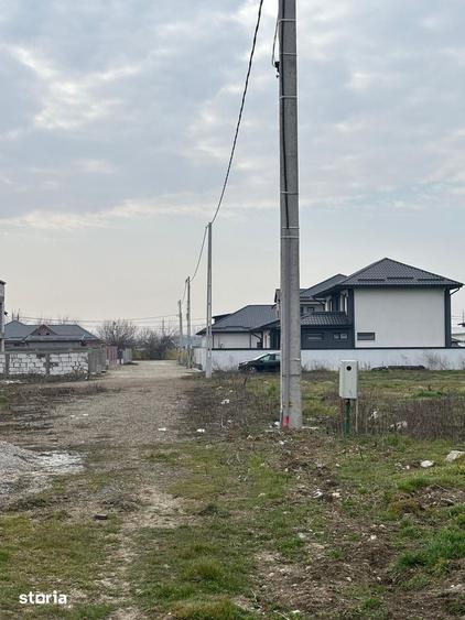 Teren de 5000 mp, în Podari
