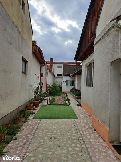 Casă cu 4 camere cu Teren 320 Mp în Orașul Vechi