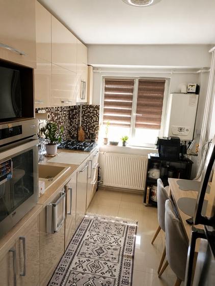 De vanzare| Apartament 2 Camere Decomandat Tomis Nord - Boema - 4