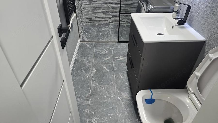 Apartament cu 2 camere semidecomandat în Zamfirescu