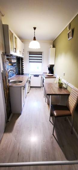 Apartament cu 2 camere decomandat în Tractorul