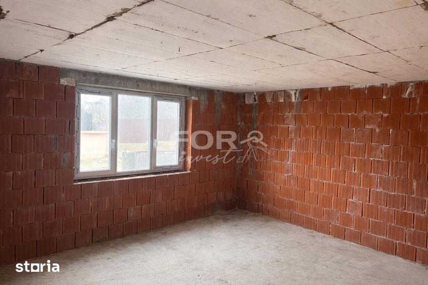 Casă cu 4 camere cu Teren 1290 Mp în Tulca