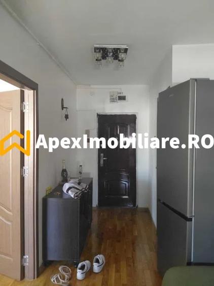 Apartament cu 2 camere semidecomandat, mobilat în Titan