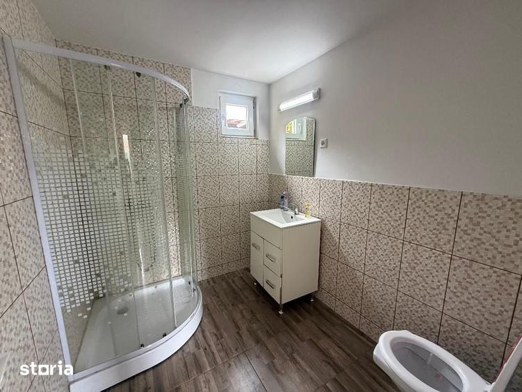Casă cu 4 camere cu Teren 430 Mp în Cetate