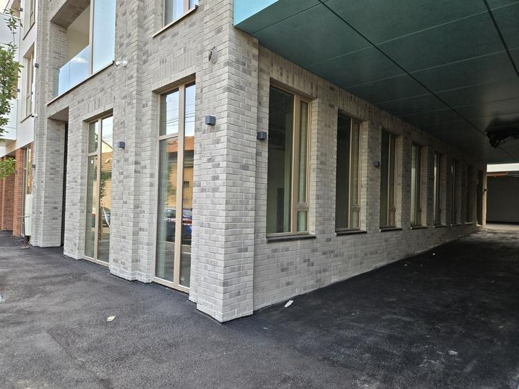 Spațiu comercial, de 125 mp, în Central