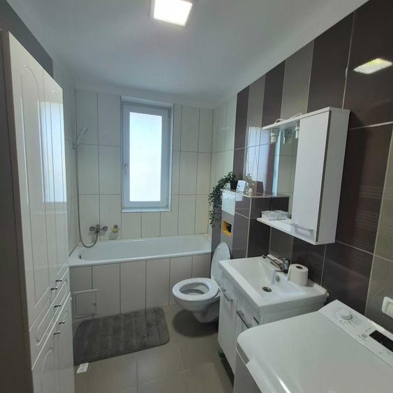 Apartament cu 2 camere decomandat în Giroc