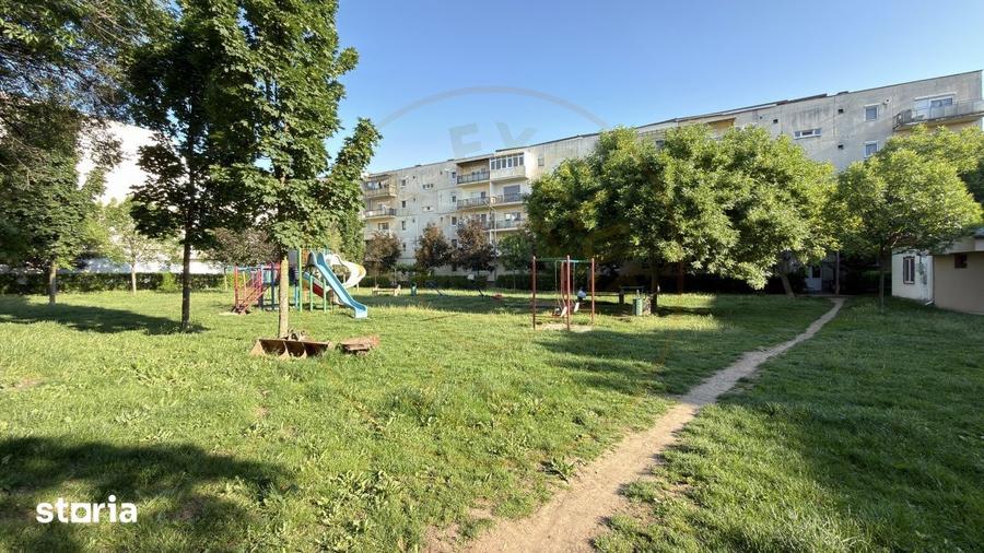 Apartament cu 2 camere decomandat, mobilat în Central