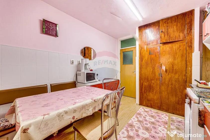 Apartament cu 2 camere semidecomandat în Micălaca