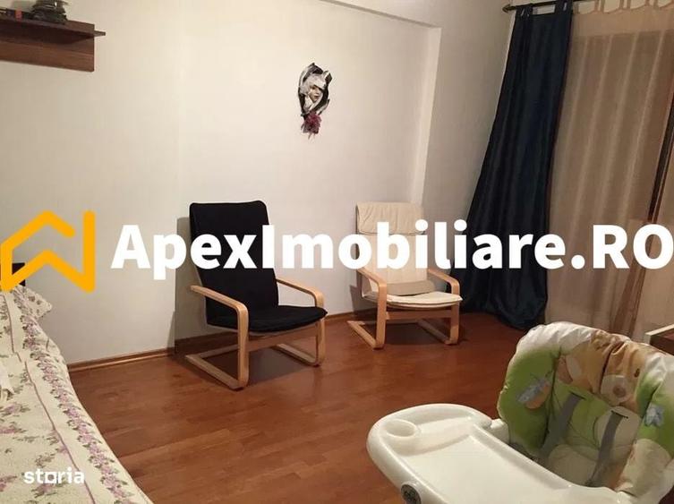 Apartament cu 3 camere semidecomandat în Prelungirea Ghencea