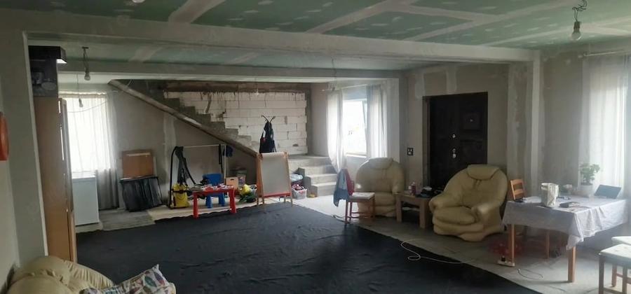 Casă cu Teren 389 Mp în Dascălu