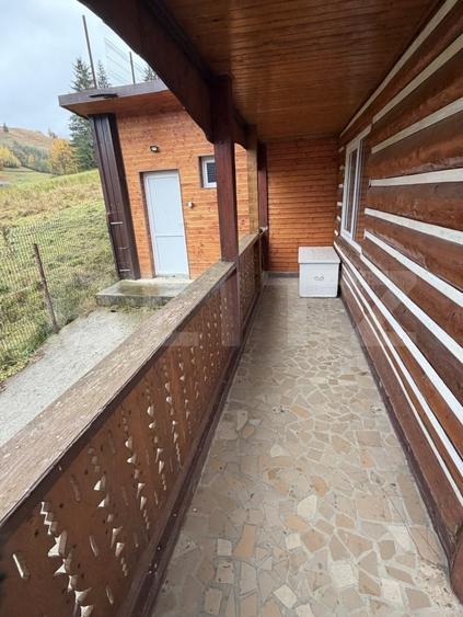 Casă individuală cu 5 camere cu Teren 866 Mp în Câmpulung Moldovenesc