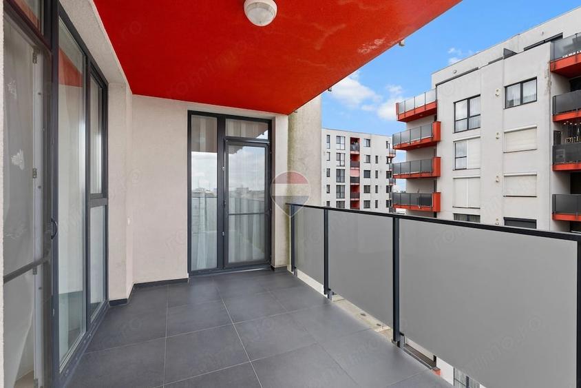 Apartament cu 3 camere semidecomandat în Funcționarilor