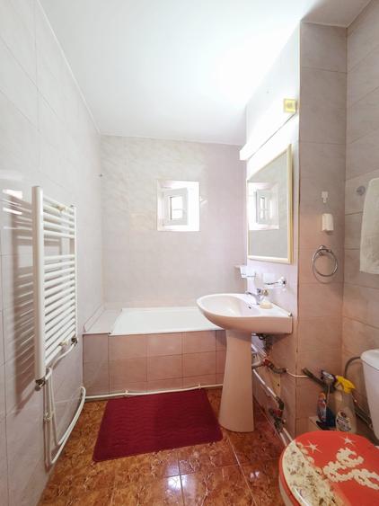 Apartament cu 2 camere decomandat în Mazepa 2