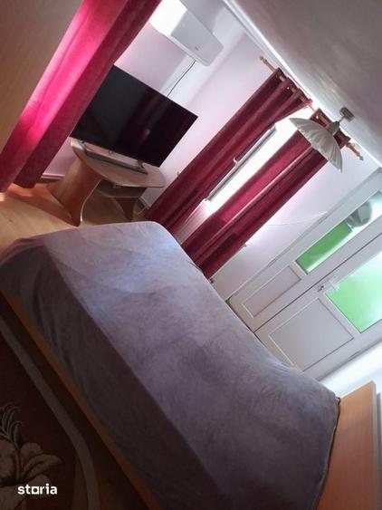 Casă cu 2 camere cu Teren 1800 Mp în Central