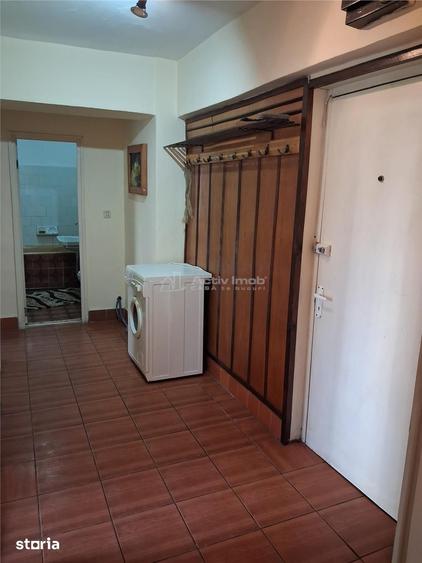 Apartament cu 2 camere decomandat în Micro IV