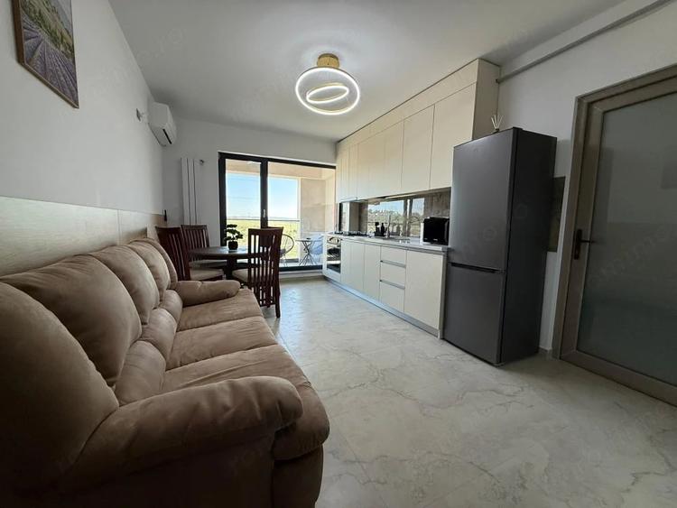 Apartament cu 3 camere semidecomandat în Central