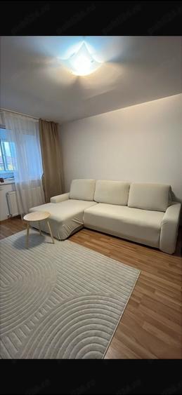 Apartament cu 2 camere decomandat în Apărătorii Patriei