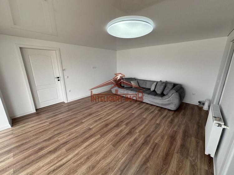 Duplex cu 4 camere cu Canalizare în Șelimbăr