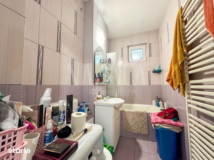 Apartament cu 3 camere decomandat în Plopilor