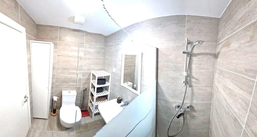 Apartament cu 2 camere decomandat, mobilat în Costin Georgian