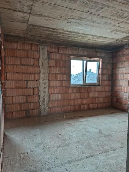 Duplex cu 4 camere cu Canalizare în Giarmata-Vii