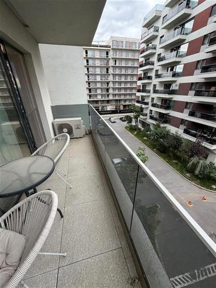 Apartament cu 2 camere semidecomandat, mobilat în Pipera