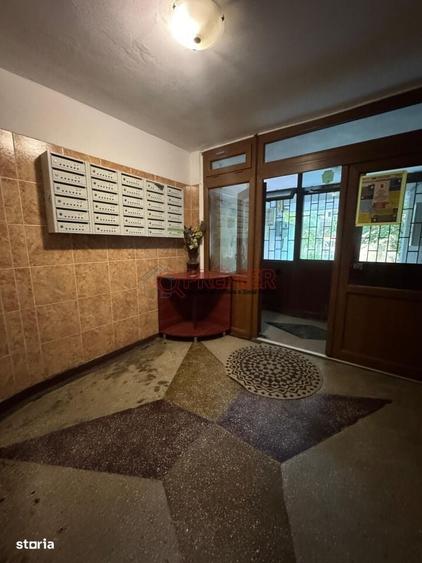 Apartament cu 2 camere decomandat în Baba Novac