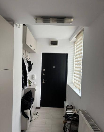 Apartament nou cu 3 camere situat la etajul 1, finisat modern, mobilat si utilat, cu garaj, zona E.G - 7