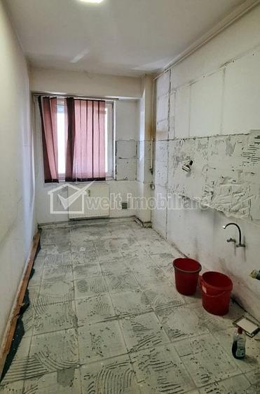 Vanzare apartament 3 camere, Dorobantilor, parcare - 1