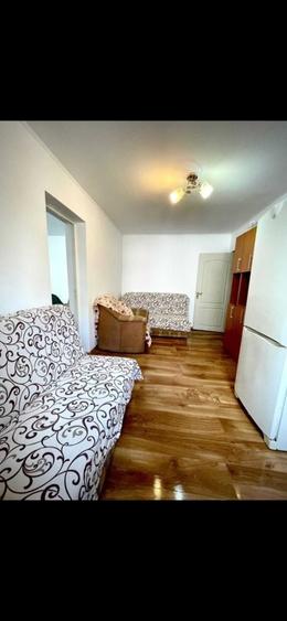 Inchiriez apartament 3camere - 7
