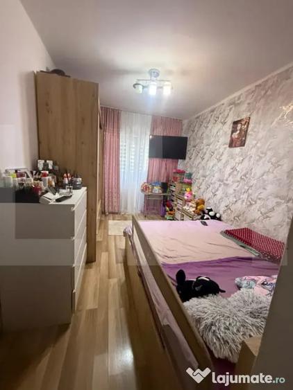 Apartament cu 3 camere decomandat în Central