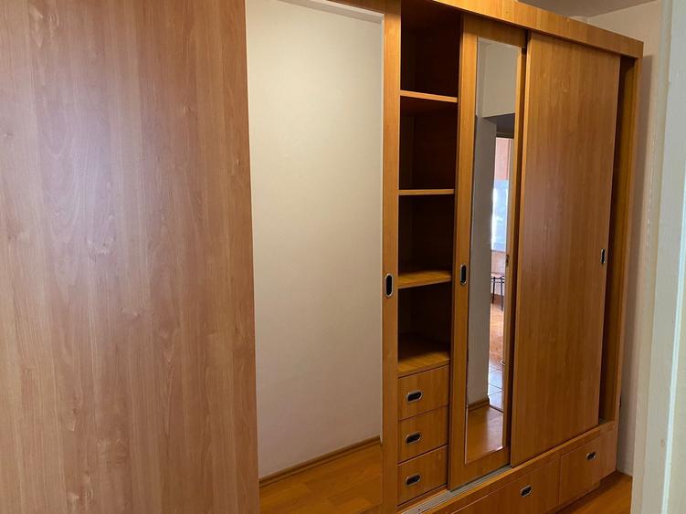 Proprietar, inchiriez apartament 2 camere zona Politehnicii, metrou - 4