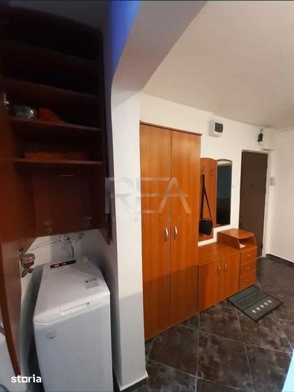 Apartament cu 2 camere decomandat în Berceni