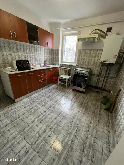Apartament cu 2 camere semidecomandat în Podu Roș — fotografia 3