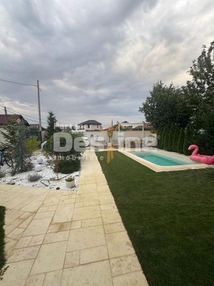 Casă individuală cu 4 camere cu Piscina în Sud-Est