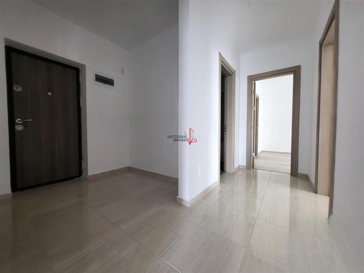 Apartament cu 3 camere decomandat în Theodor Pallady