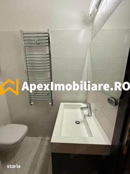 Garsonieră decomandată în Romană