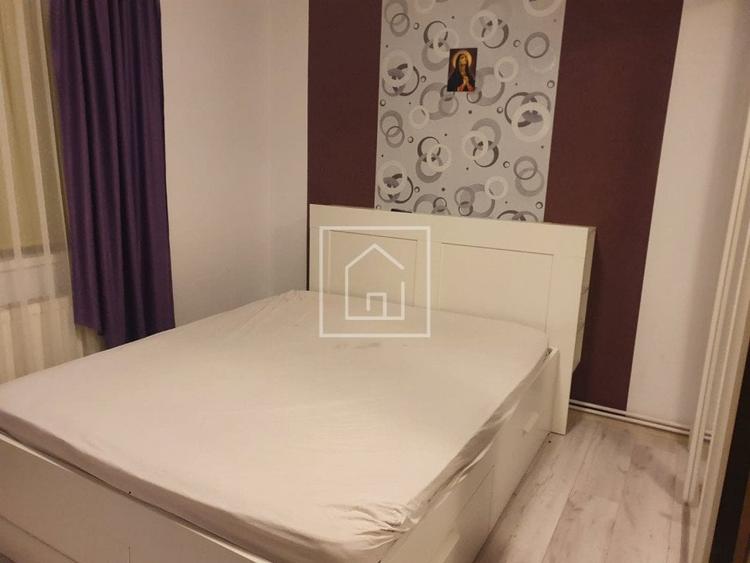 Apartament cu 3 camere decomandat, mobilat în Piața Cluj