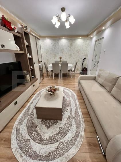 Apartament cu 4 camere decomandat, mobilat în Hunedoara