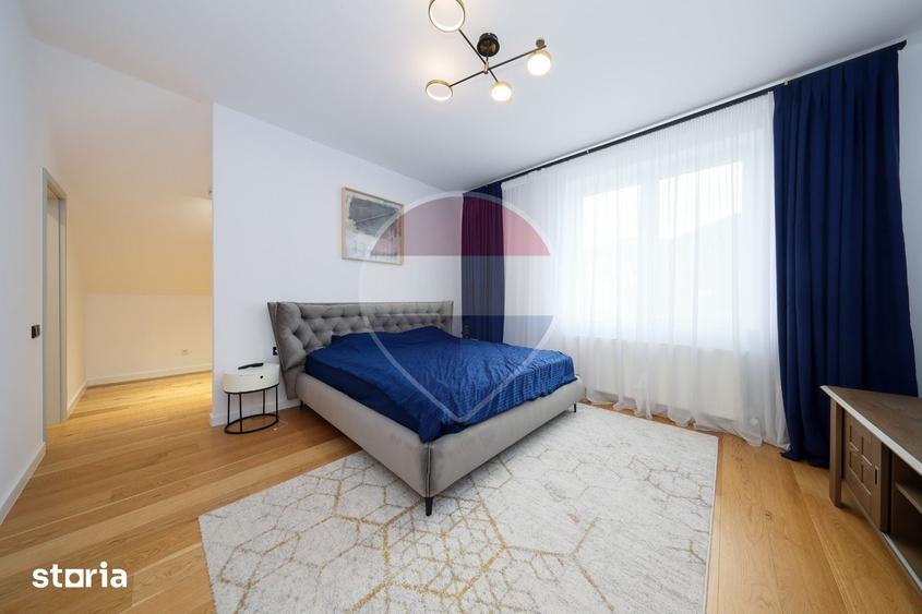 Casă cu 5 camere cu Teren 577 Mp în Bunloc