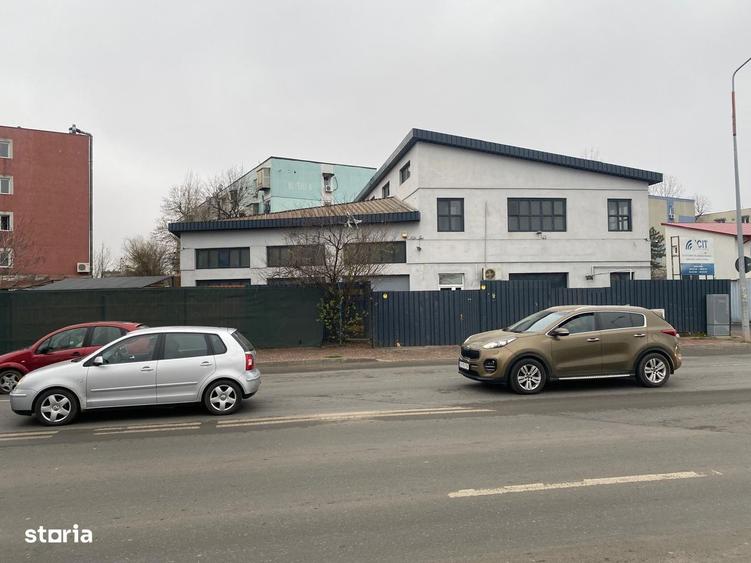 Spațiu comercial, de 400 mp, în Central