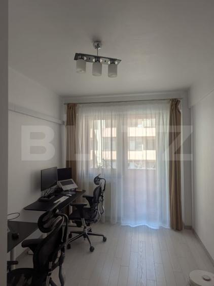 Apartament cu 4 camere semidecomandat, mobilat în Lunca Cetățuii