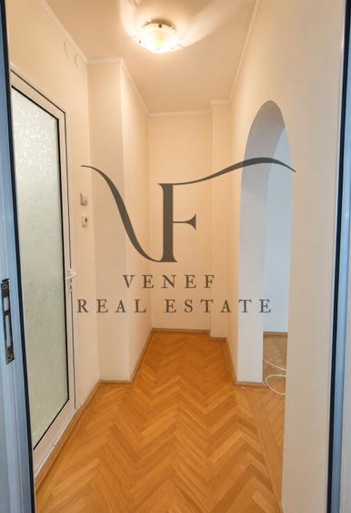 Apartament cu 3 camere semidecomandat în Iancului