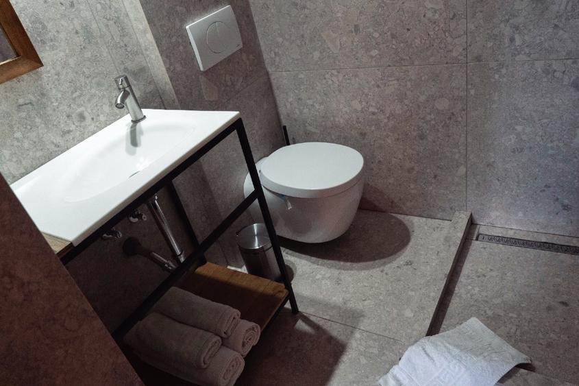 Casă individuală cu 2 camere cu Canalizare în Ultracentral