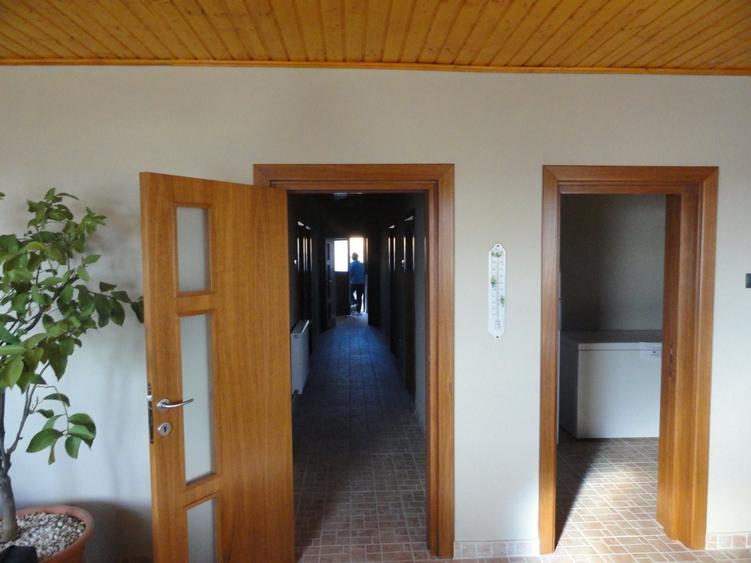 Casă cu 3 camere cu Teren 800 Mp în Brănești