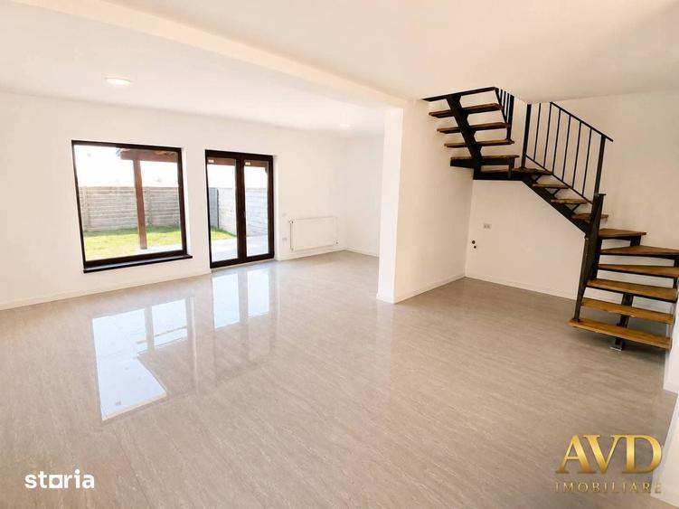 Casă cu 4 camere cu Teren 250 Mp în Tărlungeni