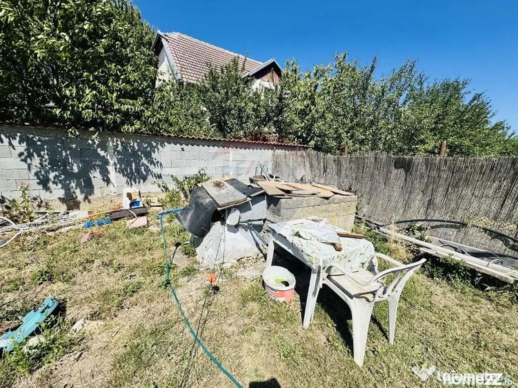 Teren de 6210 mp, în Apateu