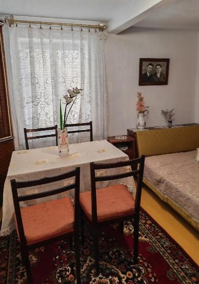 Casă individuală cu 5 camere cu Teren 500 Mp în Carcaliu