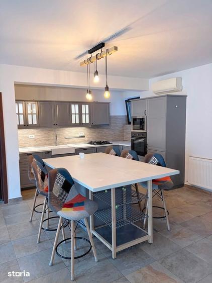 Apartament cu 2 camere decomandat, mobilat în Romană