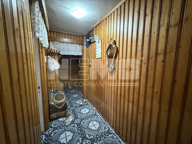 Apartament cu 2 camere nedecomandat, mobilat în Central